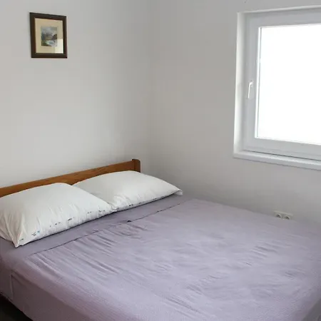 Beba Apartment Vir