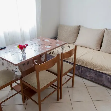 Beba Apartment Vir