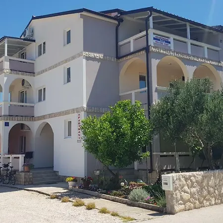 アパート Beba ヴィル